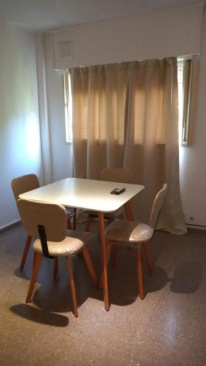 Departamento en 3 de Febrero 2300,OROÑO Y ALVEAR , en el centro de Rosario, Estadía minima28 días